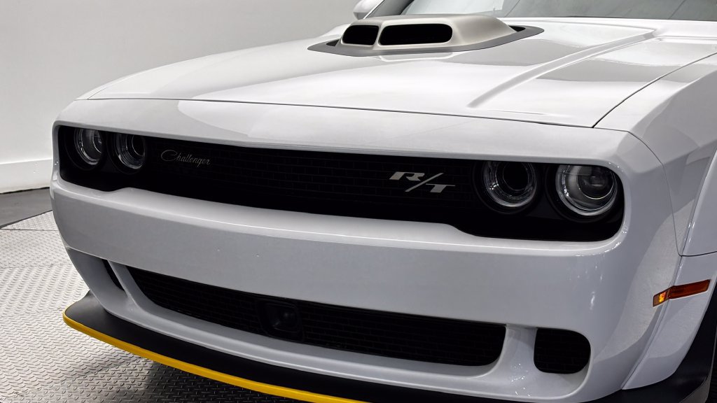 Used 2023 Dodge Challenger R/T Scat Pack RWD image 2