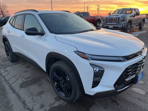 New 2026 Chevrolet Trax ACTIV w/ Driver Confidence Package image 3