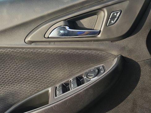 Used 2025 Chevrolet Malibu LT image 24