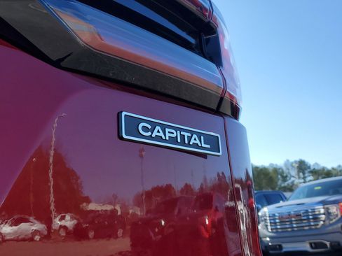 New 2025 GMC Acadia Elevation image 7