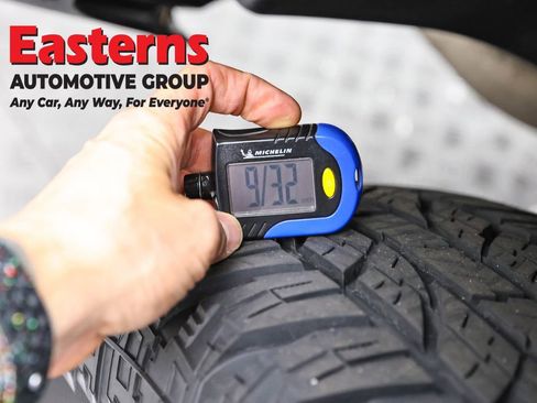 Used 2023 Jeep Wrangler Unlimited w/ Cold Weather Group AWD/4WD image 29