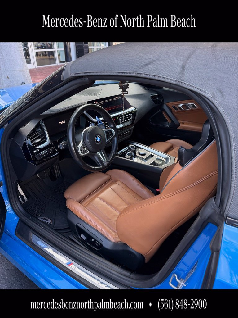 Used 2021 BMW Z4 sDrive30i w/ Premium Package RWD image 2