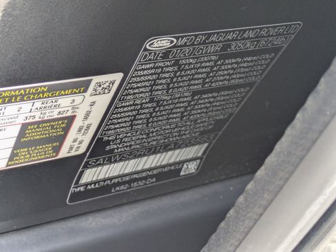 Used 2020 Land Rover Range Rover Sport HST image 34