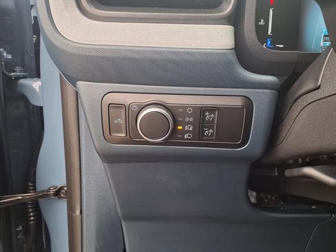 New 2026 Ford Maverick XLT image 17