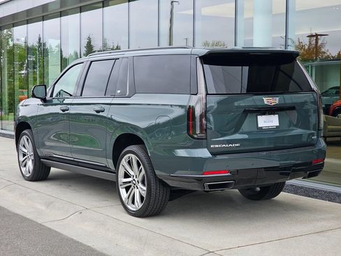New 2026 Cadillac Escalade ESV Sport w/ Touring Package AWD/4WD image 3