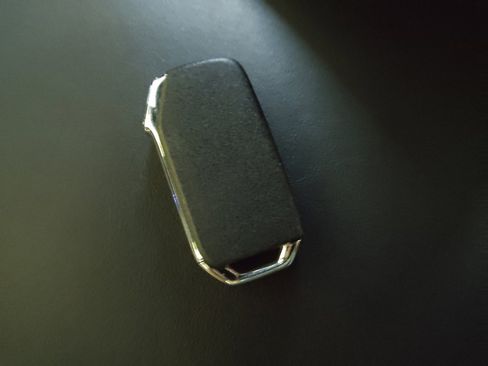 Used 2022 Kia Stinger GT1 RWD image 32