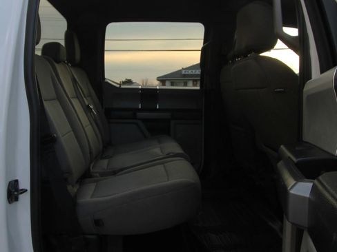 Used 2020 Ford F350 XLT image 12