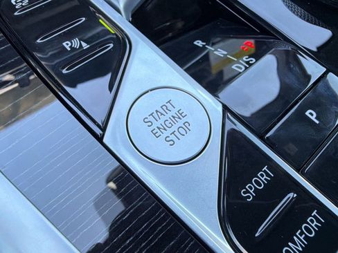 New 2026 BMW X6 xDrive40i image 25