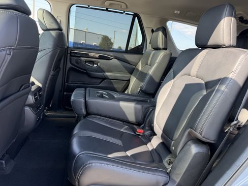 Used 2025 Honda Pilot Touring image 30