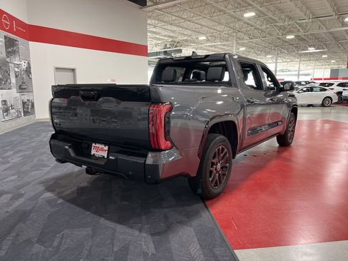 Used 2024 Toyota Tundra Platinum AWD/4WD image 3