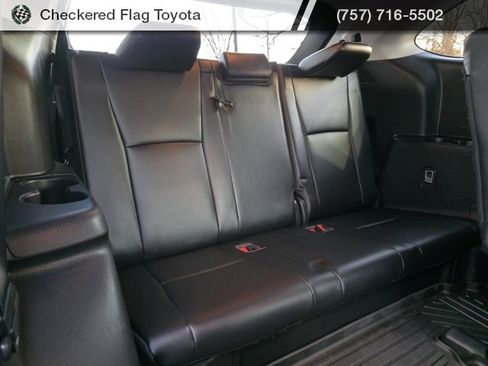 Used 2023 Toyota Highlander XLE image 52