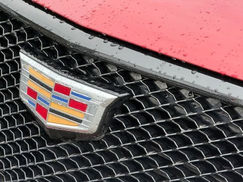 Used 2025 Cadillac XT6 Sport w/ LPO, Floor Liner Package image 26