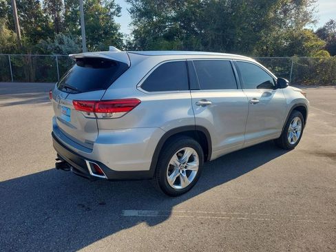 Used 2018 Toyota Highlander Limited image 11