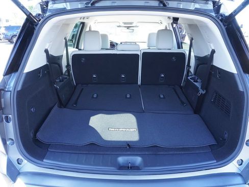 New 2026 Nissan Pathfinder SL FWD image 8