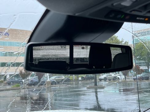 Used 2024 GMC Sierra 1500 SLT w/ SLT Premium Plus Package image 25