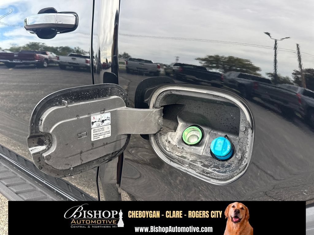 Used 2025 GMC Sierra 1500 AT4 w/ AT4 Premium Package AWD/4WD image 24