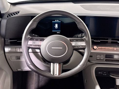 Used 2025 Hyundai Kona SEL image 13