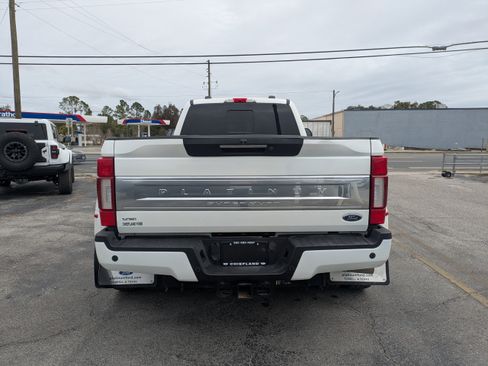 Certified 2021 Ford F350 Platinum image 4