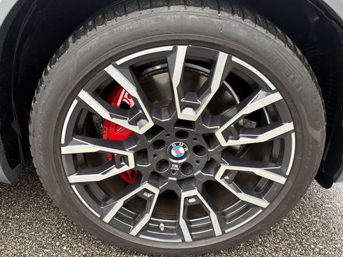 Used 2024 BMW X5 xDrive40i w/ M Sport Package AWD/4WD image 15