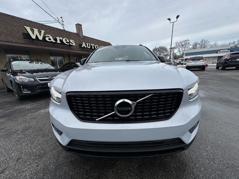 Used 2020 Volvo XC40 T5 R-Design image 21