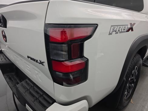 Used 2023 Nissan Frontier Pro-X w/ Pro Convenience Package image 15