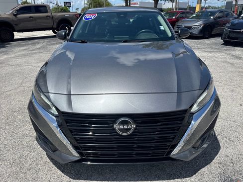 Used 2024 Nissan Altima 2.5 S FWD image 6