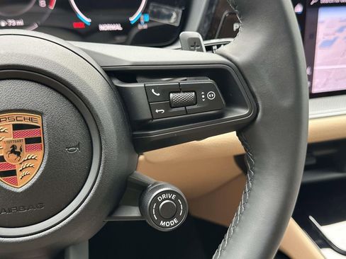 New 2026 Porsche Cayenne Coupe AWD/4WD image 23