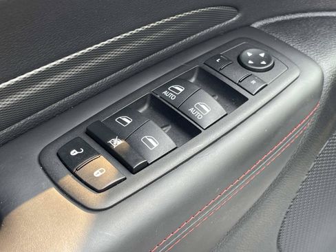 Used 2023 Dodge Durango R/T RWD image 31