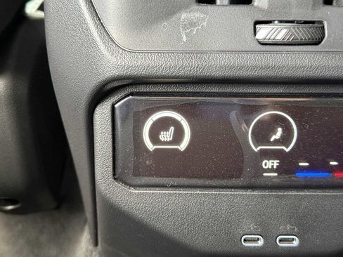 Used 2025 BMW X3 xDrive30i w/ Premium Package image 44