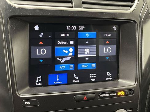 Used 2018 Ford Explorer XLT w/ Equipment Group 202A AWD/4WD image 26