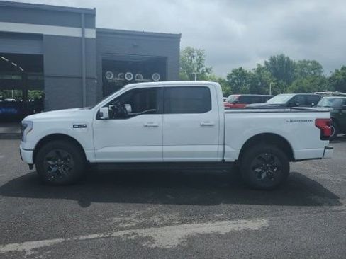 New 2025 Ford F150 Lightning Lariat image 8