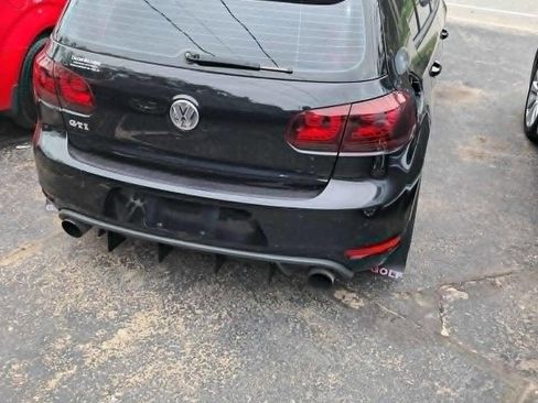 Used 2012 Volkswagen Golf 4-Door FWD image 2