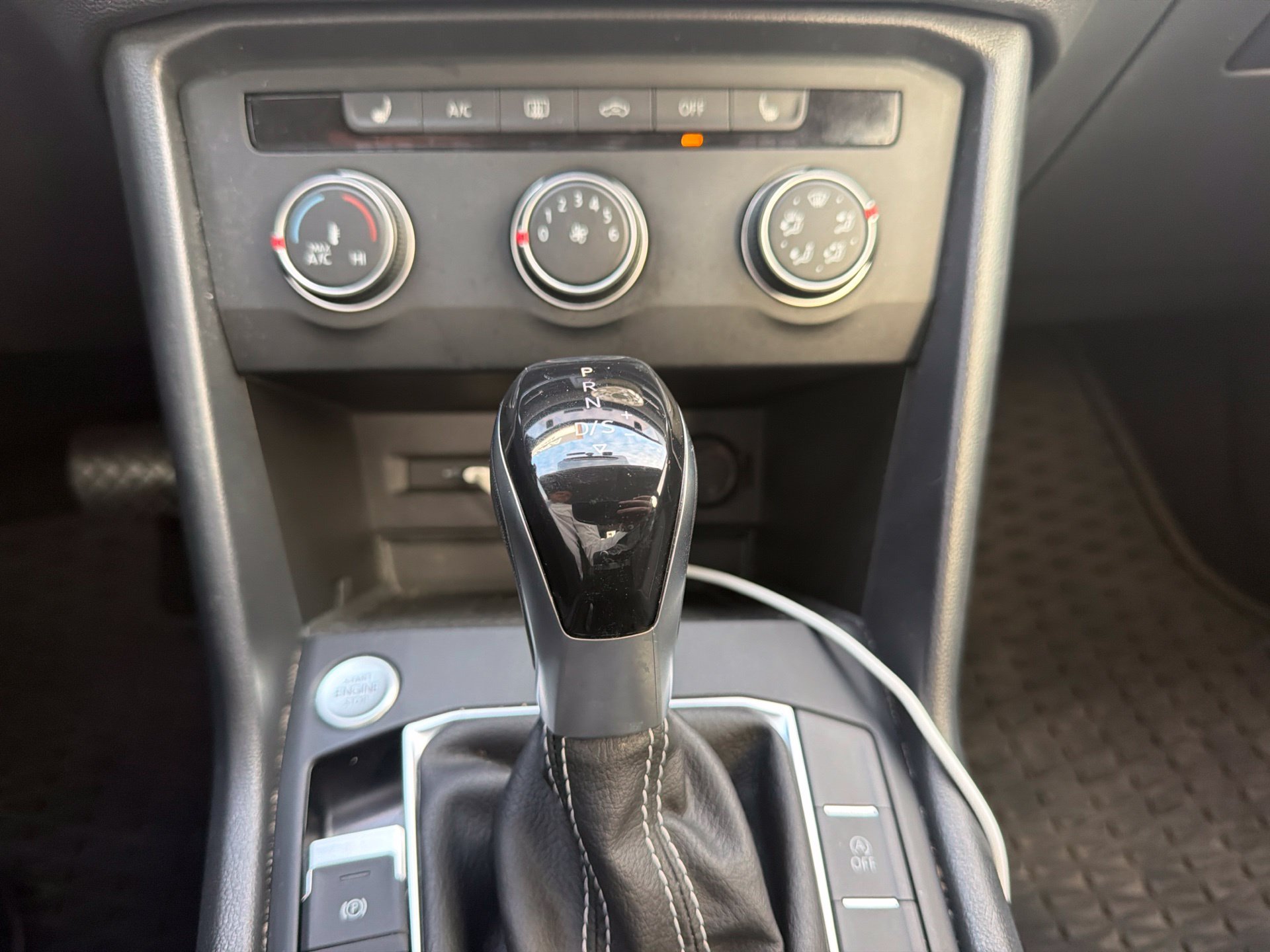 Used 2022 Volkswagen Taos SE AWD/4WD image 22