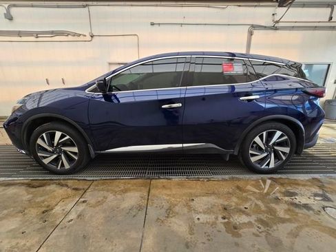 Used 2024 Nissan Murano SL image 2