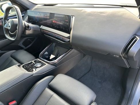 Used 2025 BMW X3 xDrive30i image 9