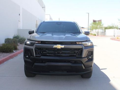 Used 2025 Chevrolet Colorado LT w/ LT Convenience Package RWD image 2