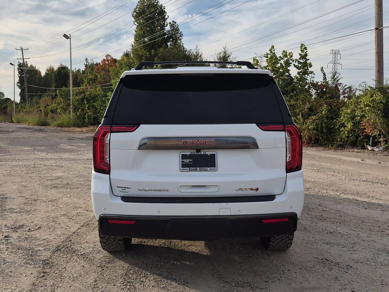 Used 2023 GMC Yukon AT4 w/ LPO, Floor Liner Package AWD/4WD image 5