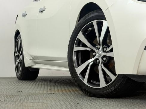 Used 2016 Nissan Maxima 3.5 SV FWD image 17