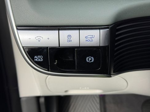 Used 2023 Hyundai Ioniq 5 SEL image 16