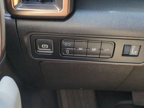 Used 2024 GMC Hummer EV 2X AWD/4WD image 17