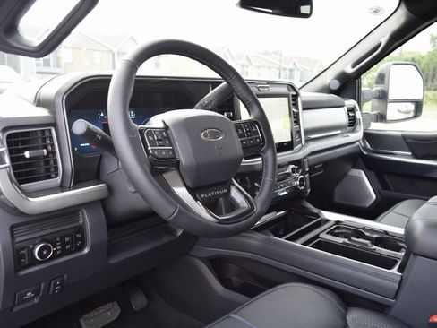 New 2025 Ford F350 Platinum w/ FX4 Off-Road Package image 17