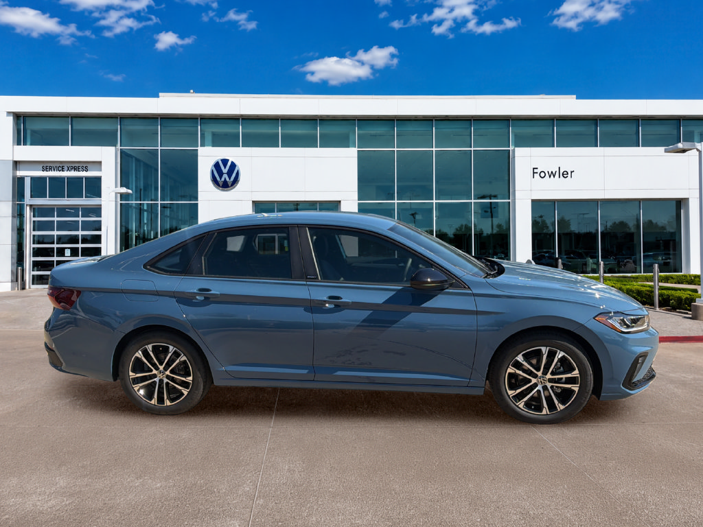 New 2027 Volkswagen Jetta Sport FWD image 4