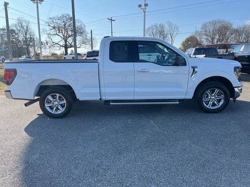 Used 2024 Ford F150 XLT image 4