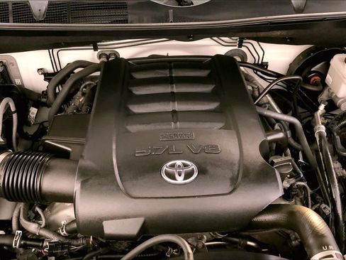 Used 2020 Toyota Tundra Limited w/ Limited Premium Package AWD/4WD image 31