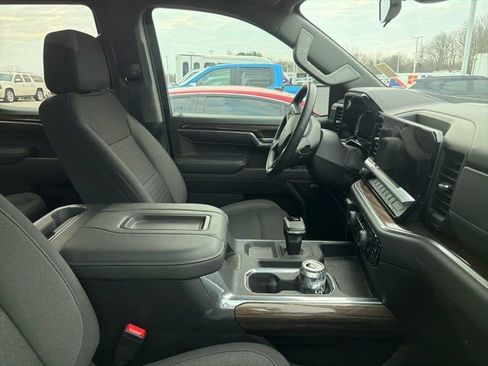 Used 2022 Chevrolet Silverado 1500 RST image 6