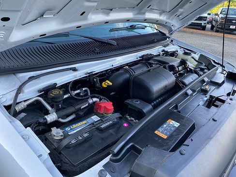 Certified 2021 Ford E-450 and Econoline 450 Super Duty w/ Power Windows & Locks Group image 46