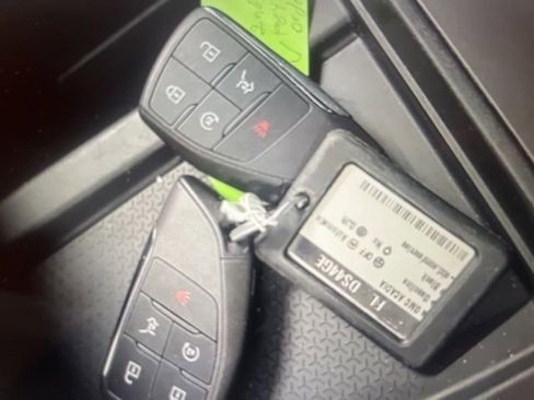 Used 2025 GMC Acadia Elevation FWD image 16
