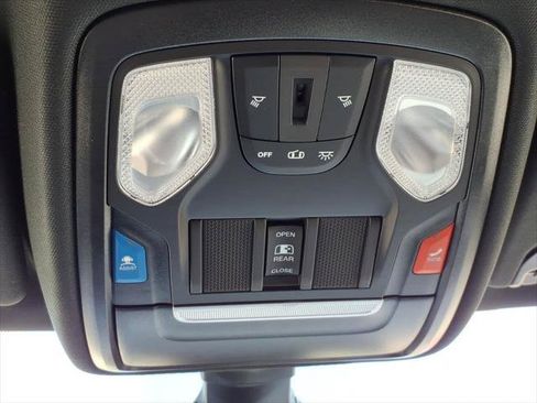 Used 2023 RAM 1500 Big Horn AWD/4WD image 18