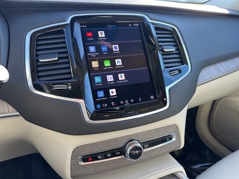 Certified 2024 Volvo XC90 T8 Plus w/ Protection Package Premier image 25