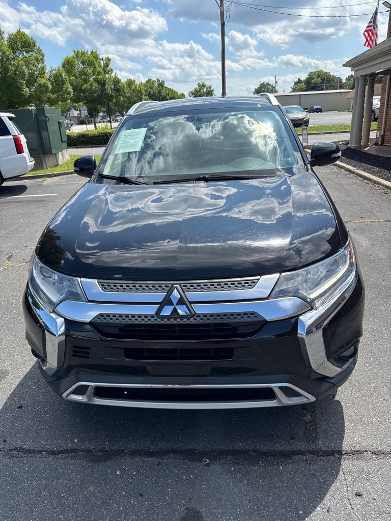 Used 2019 Mitsubishi Outlander SEL FWD image 2